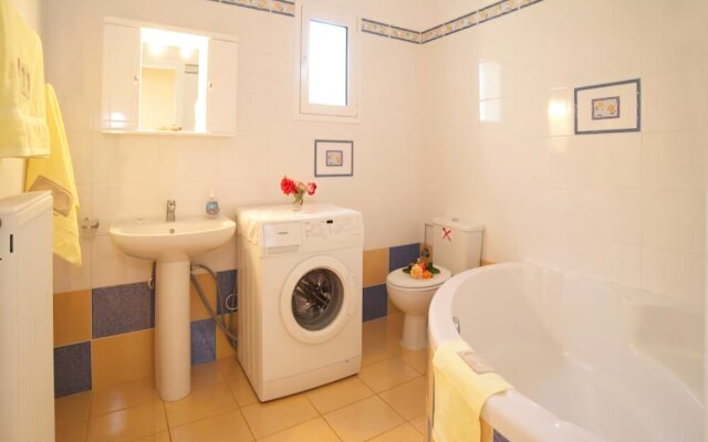 Eleftheria Apartments