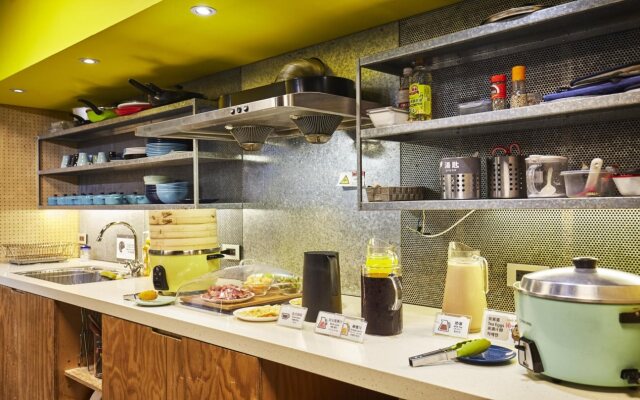 Bouti City Capsule Inn - Hostel