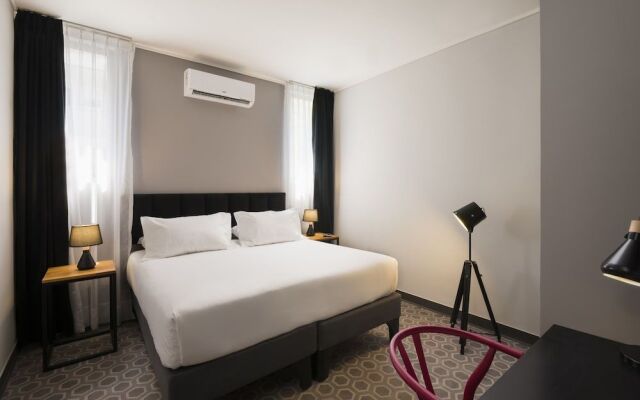 The Pop Hotels