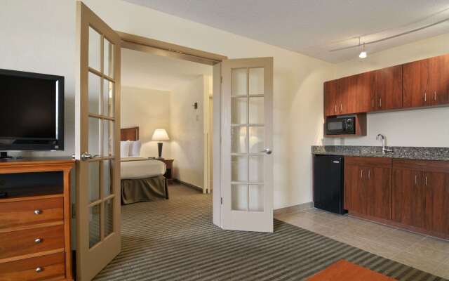 Baymont by Wyndham Macon I-75