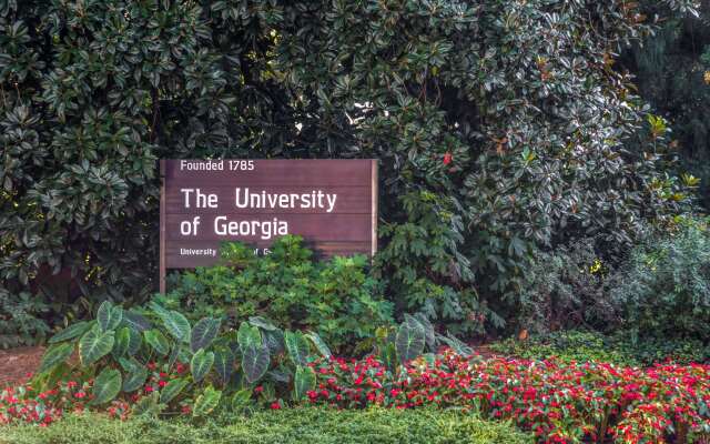 Howard Johnson by Wyndham Athens