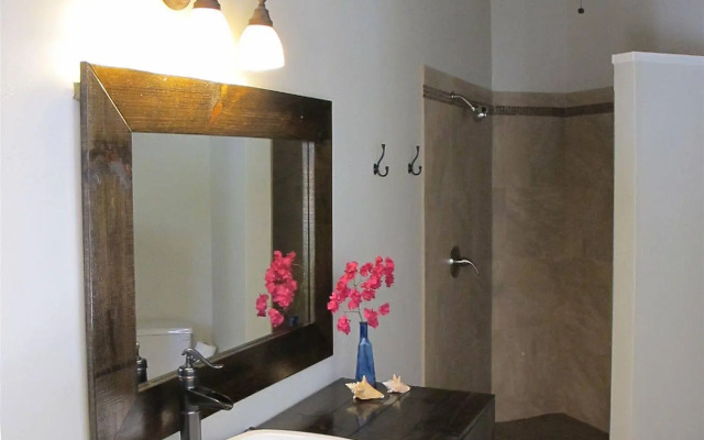 Two Sandals – A Boutique Hotel