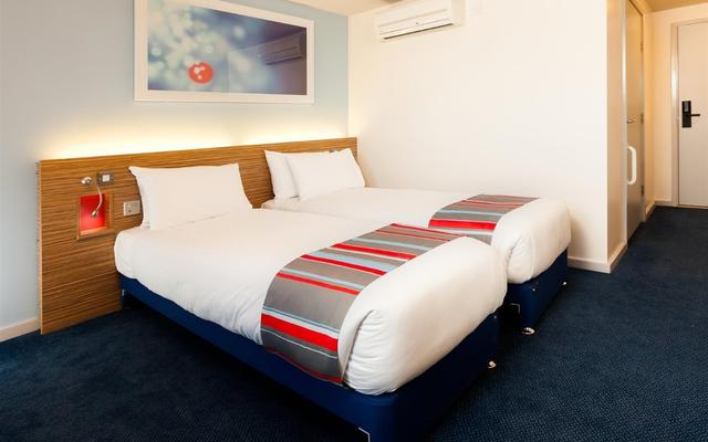 Travelodge Sunbury M3