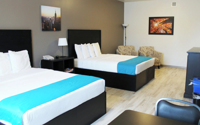 Roadhouse 52 Inn & Suites