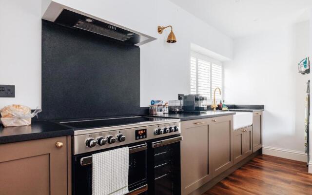 Redland Suites - Apartment 1