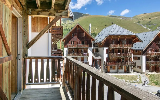 Cozy Alpine Apartment With Pool