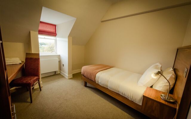 DCU Rooms at All Hallows College - Hostel