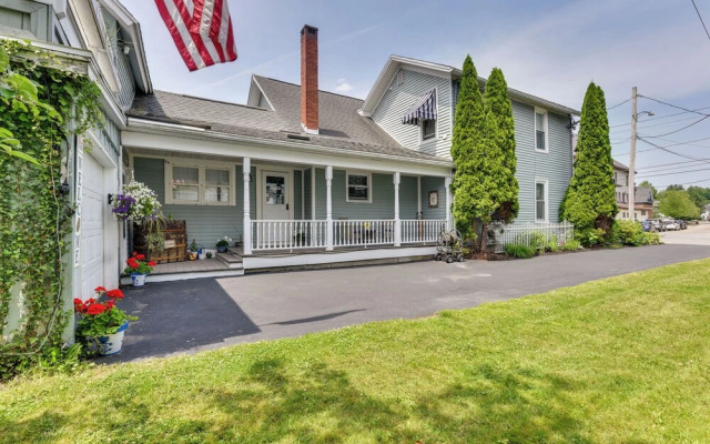 Centrally Located Retreat Near Chautauqua Lake