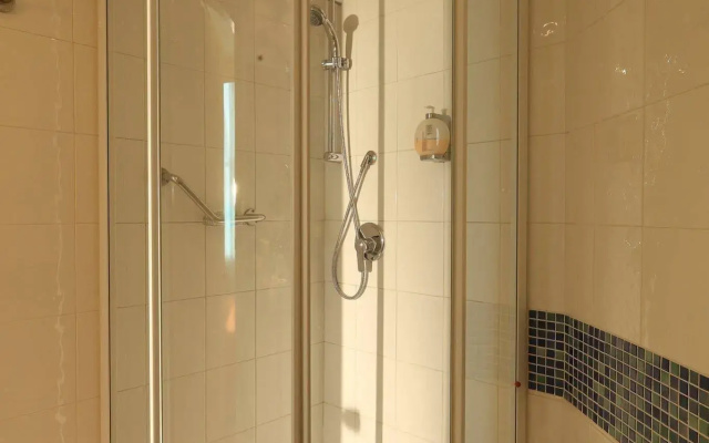 Отель Holiday Inn Bologna Fiera