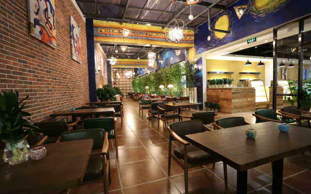 Yijia Nascent State International Service Apartment