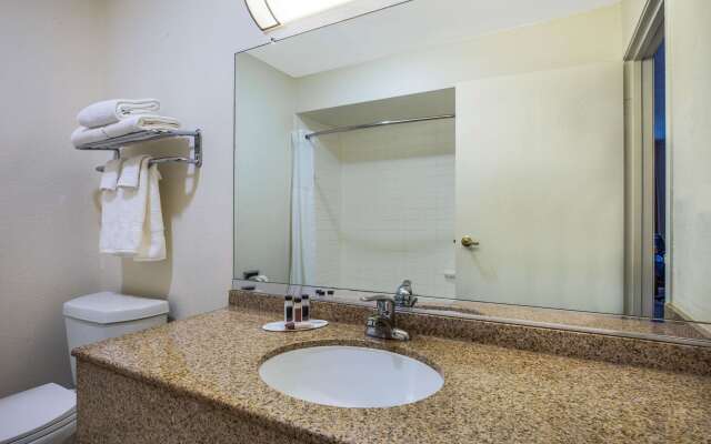 Baymont by Wyndham Tehachapi