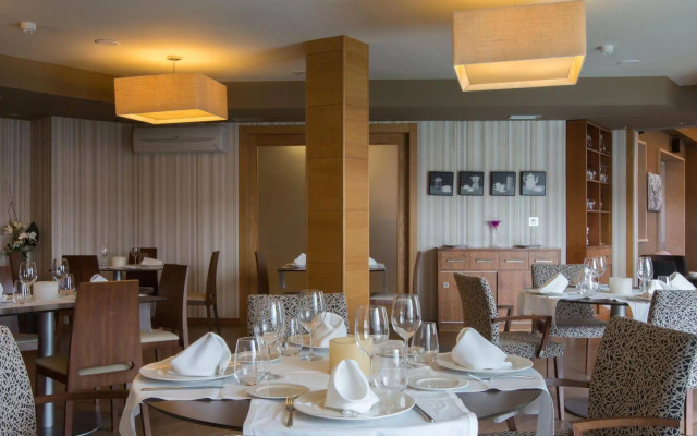 Hotel Norat Marina & Spa