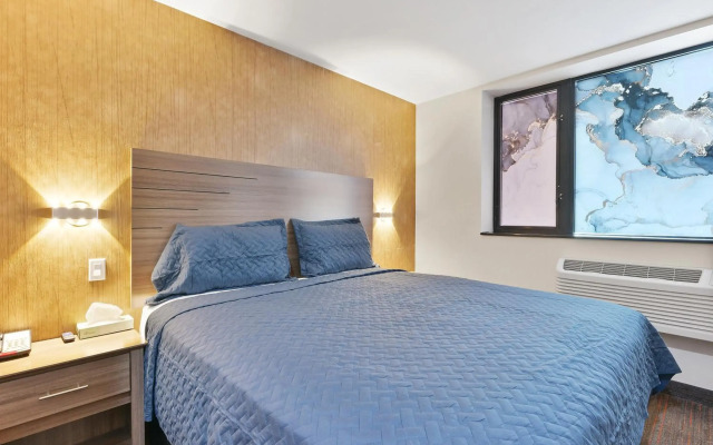 Casa Blanca Hotel Brooklyn