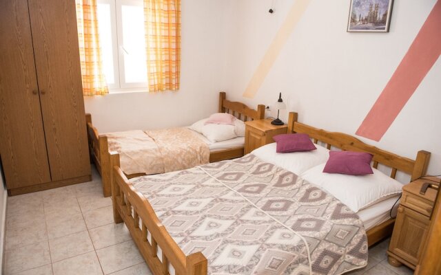 Apartments Ljubica
