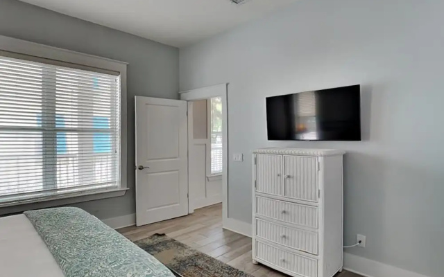 Magnolia House by Southern Vacation Rentals