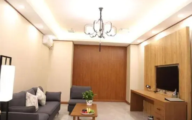 Sweetome Hotel (Yining Development Zone Railway Station)