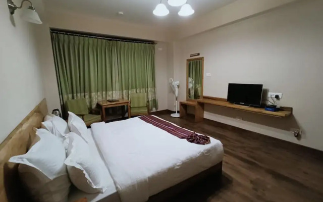Hotel 100 Petals - Gangtok 12 mins from MG Marg