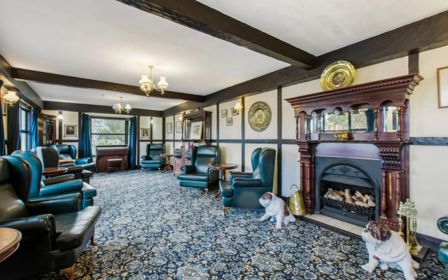 The Surrey Hotel