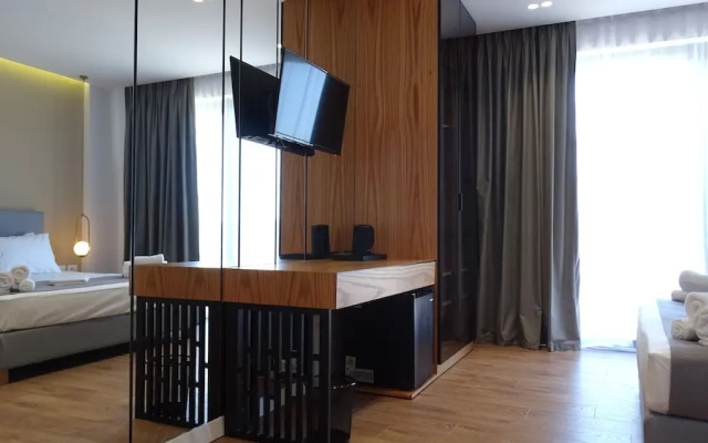 Valmar Hotel