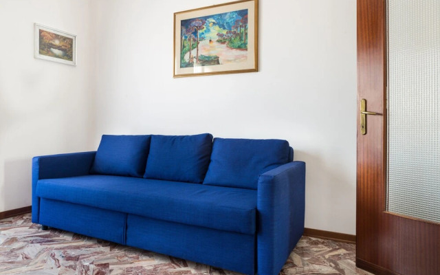 Parma A due passi dall'Ospedale Apartment