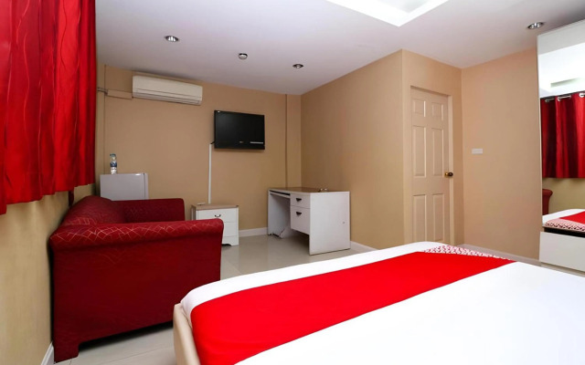 Seaview Patong Hotel