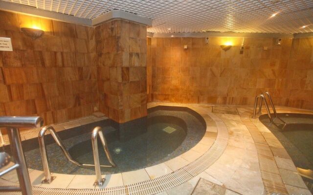 The Residence at Singapore Recreation Club