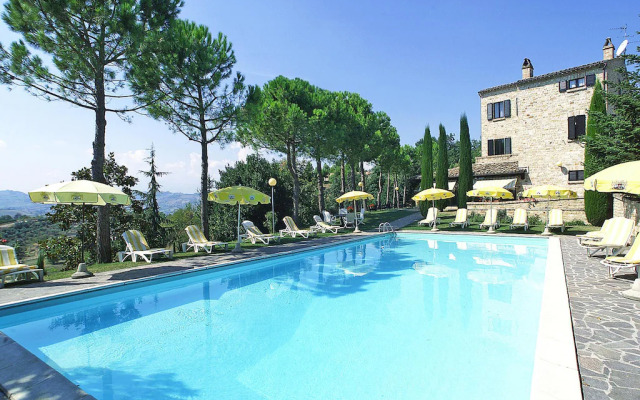 Apartment in Residence La Ginestra in Montelparo