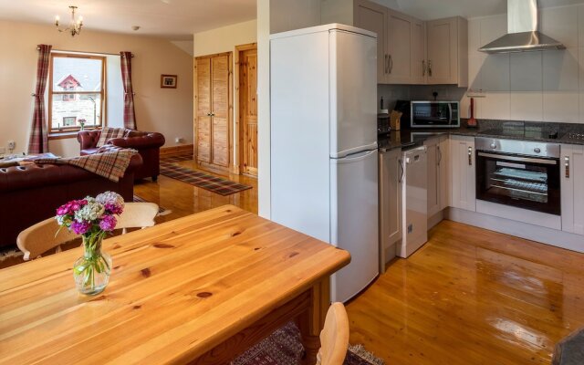 Braemore Square Country House