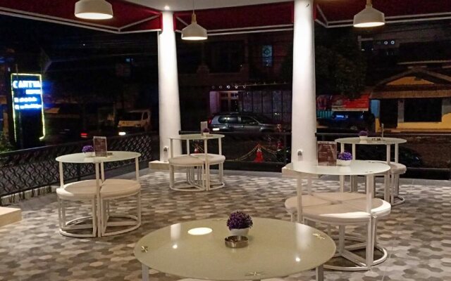 Cantya Hotel