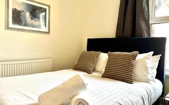 Whitchurch House by Switchback Stays