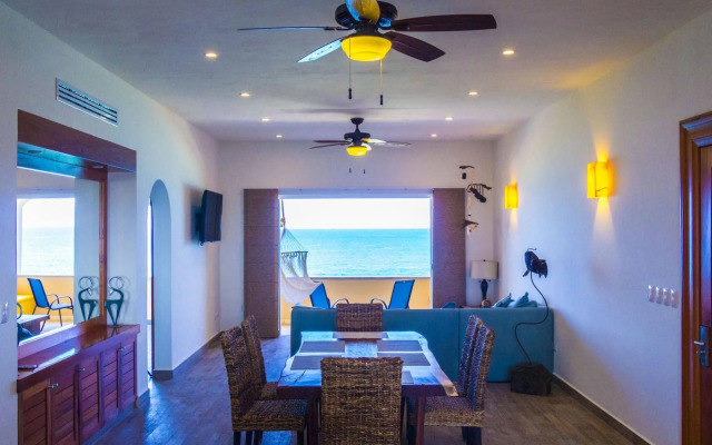 Isla 33 Resort & Villas