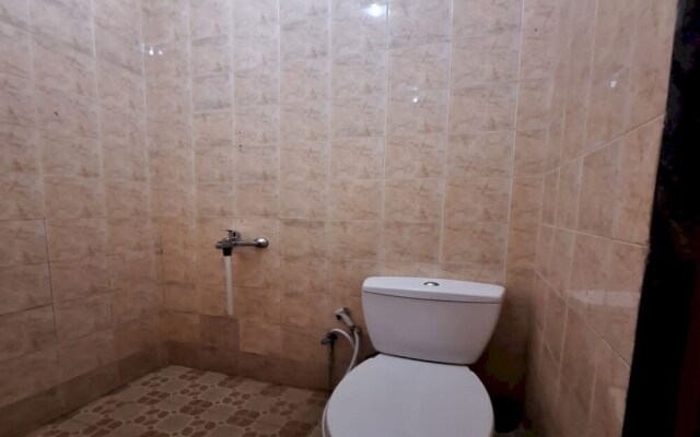 OYO 93280 Villa Efita