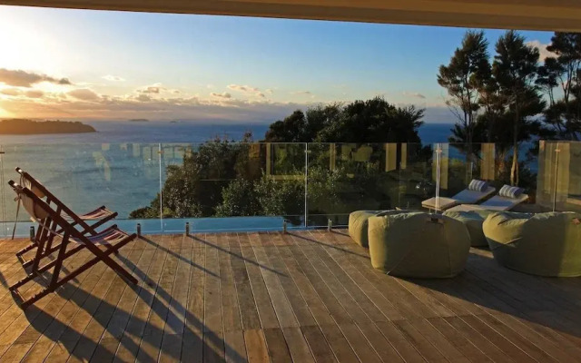 Claire's Luxury Hideaway