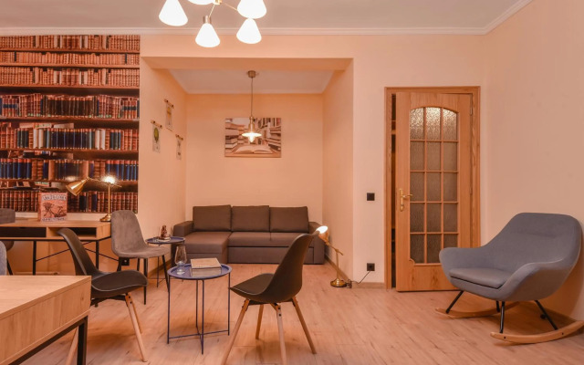 Sofia Dream Apartment - The Library - 3-BDR, 2-BTHR