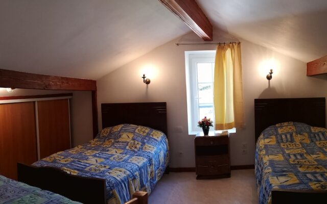 Maison Monet Terrasse et petit jardin