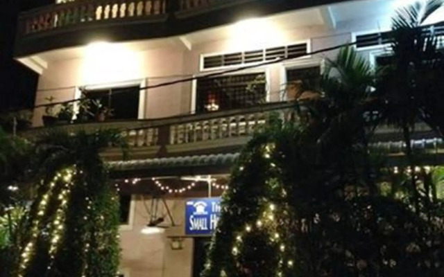 Small Hotel