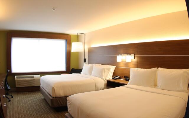 Holiday Inn Express & Suites Detroit Northwest - Livonia by IHG