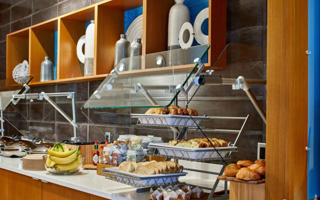 SpringHill Suites by Marriott Charlotte at Carowinds
