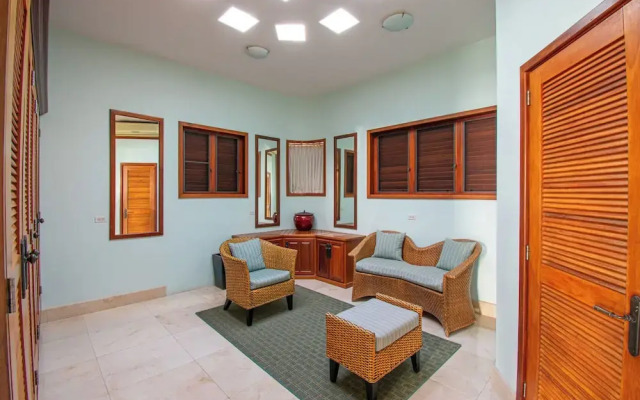 Sheriva Luxury Villas and Suites
