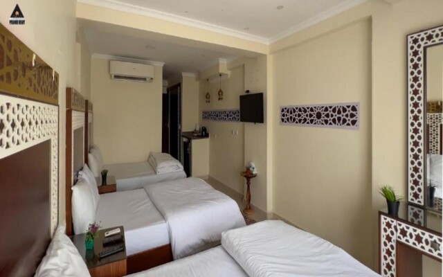 Pyramids Height Inn