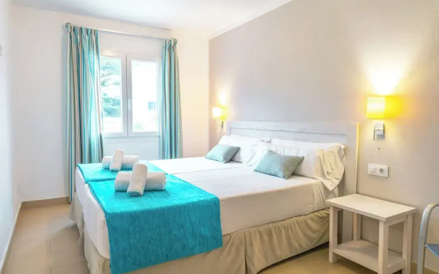 Apartamentos Seth Mestral y Llebeig