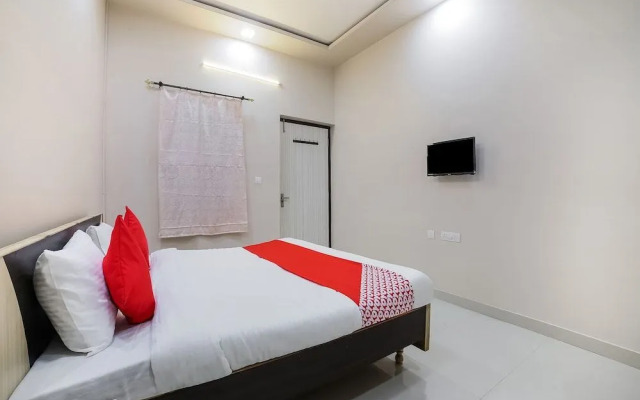 K R Guest House by OYO Rooms