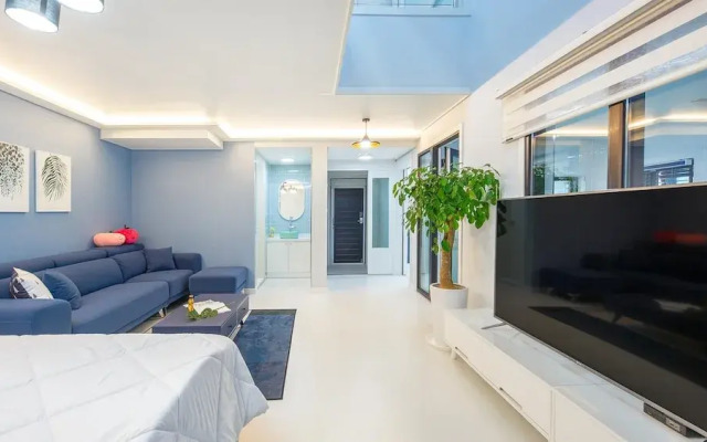 Gosung Shalala Private Pool & Spa Villa