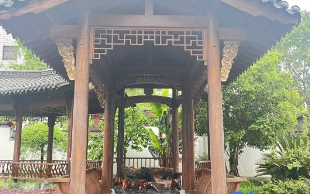 Xanadu Hotel In Yi County