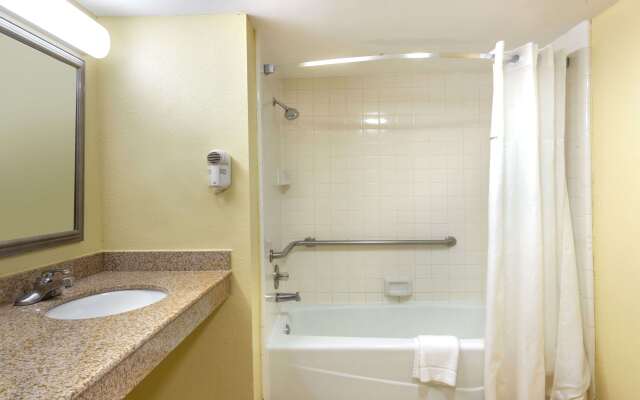 Days Inn by Wyndham Lebanon