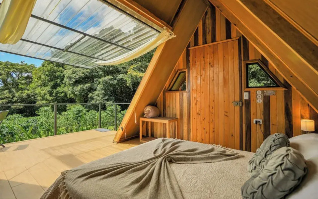 Tityra Lodge