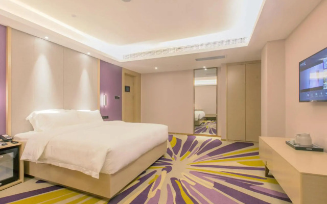 Lavande Hotel Wuxue Kanjiang Avenue