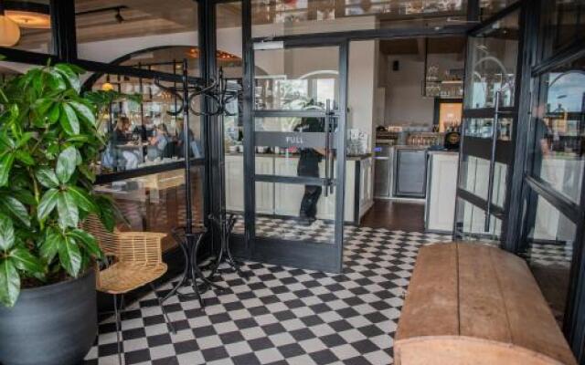 Hotel Café Restaurant Monopole