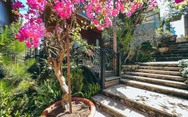 BAZAN HOME - Hotel & Bungalow