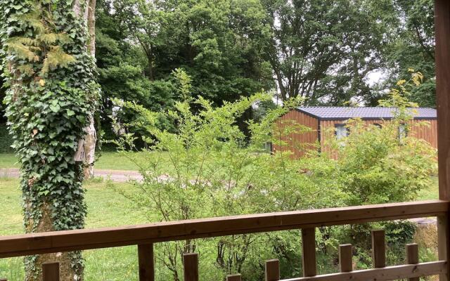 Camping Le Lac O Fées